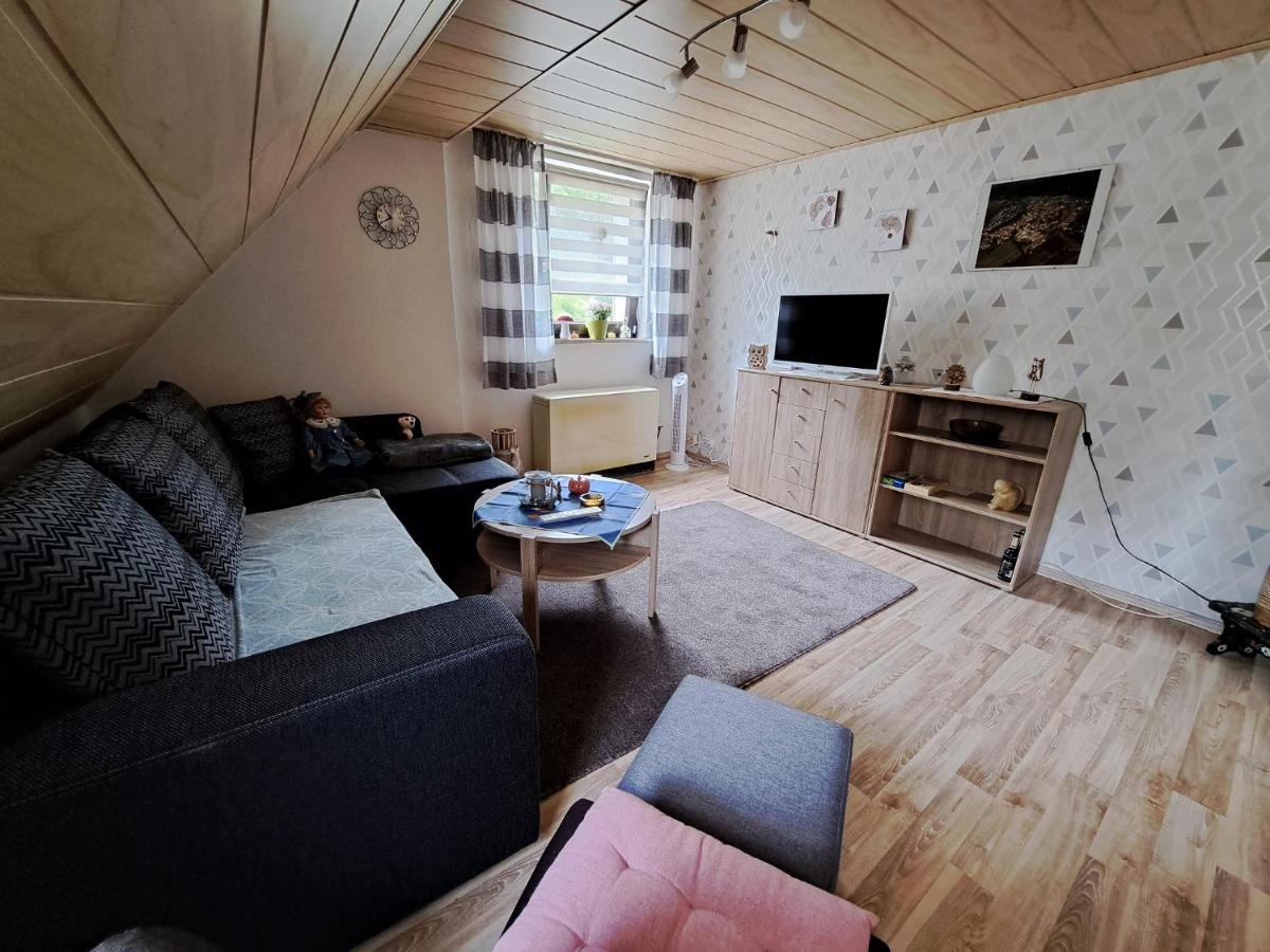 Ferienwohnung Sonja Mit Garten Und Freisitz Steinwiesen Luaran gambar